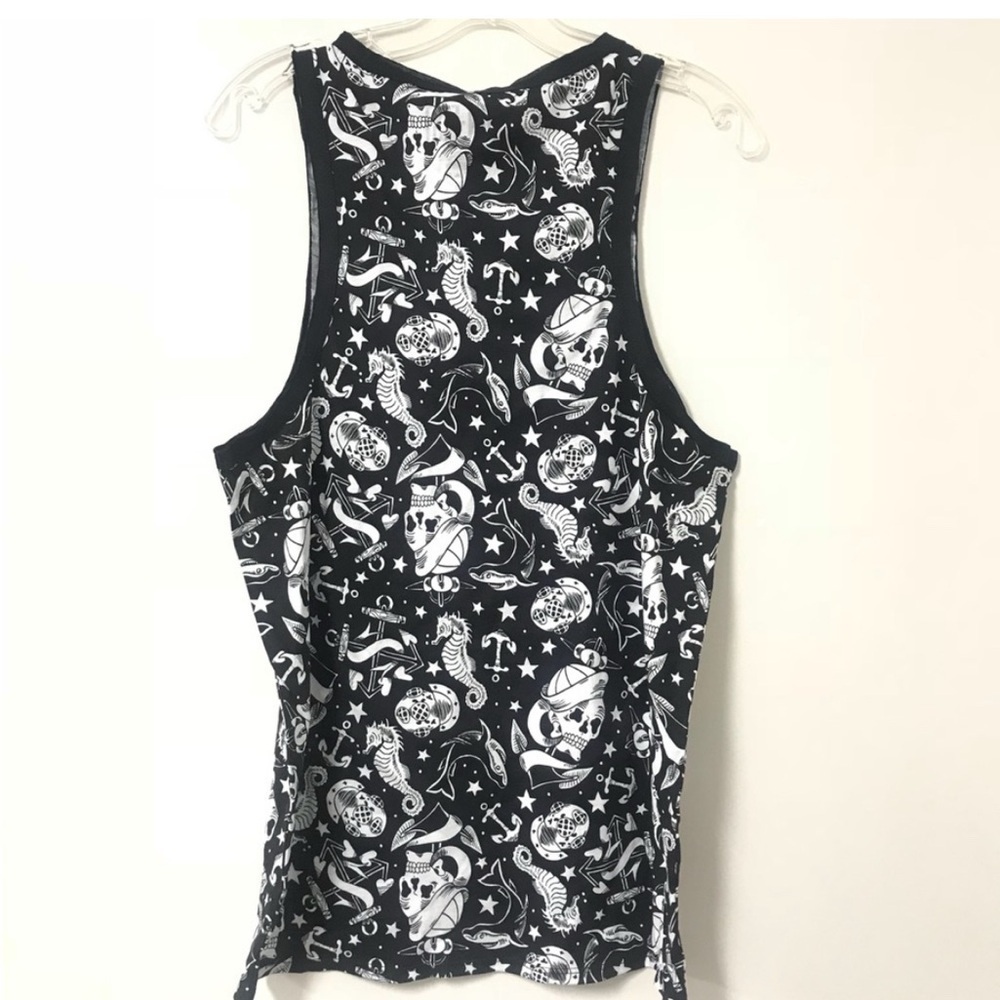 Hot Topic Black and White Graphic Tank Top XS - Picture 3 of 4